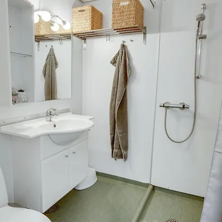 Nomi - 85m From The Sea By Interhome *